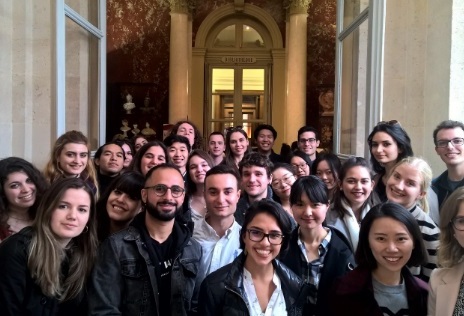 SPL International Students discovering the French Parliament